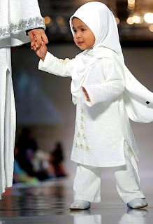 Muslim+wear+creation+for+the+kids+from+Tuan+Hasnah.jpg