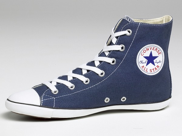 converse_bleu_marine_reference.jpg