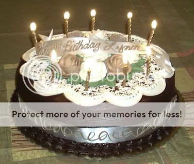 12_28_00-lit_birthday_cake.jpg