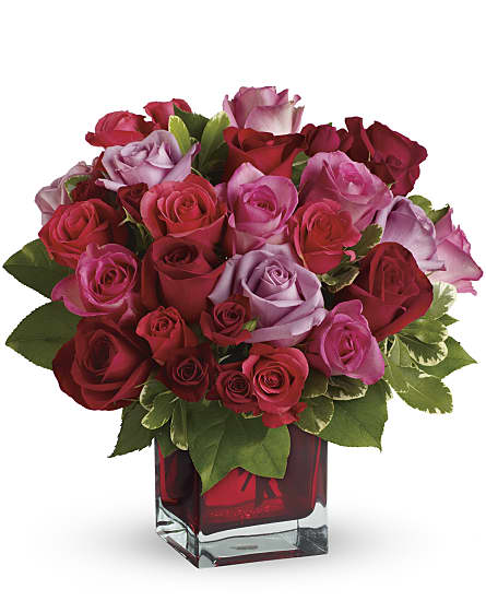 Madly%20in%20Love%20Bouquet%20with%20Red%20Roses%20Flowers