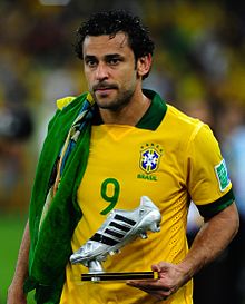 220px-Fred_Silver_Boot%2C_Confederations_Cup_2013.jpg