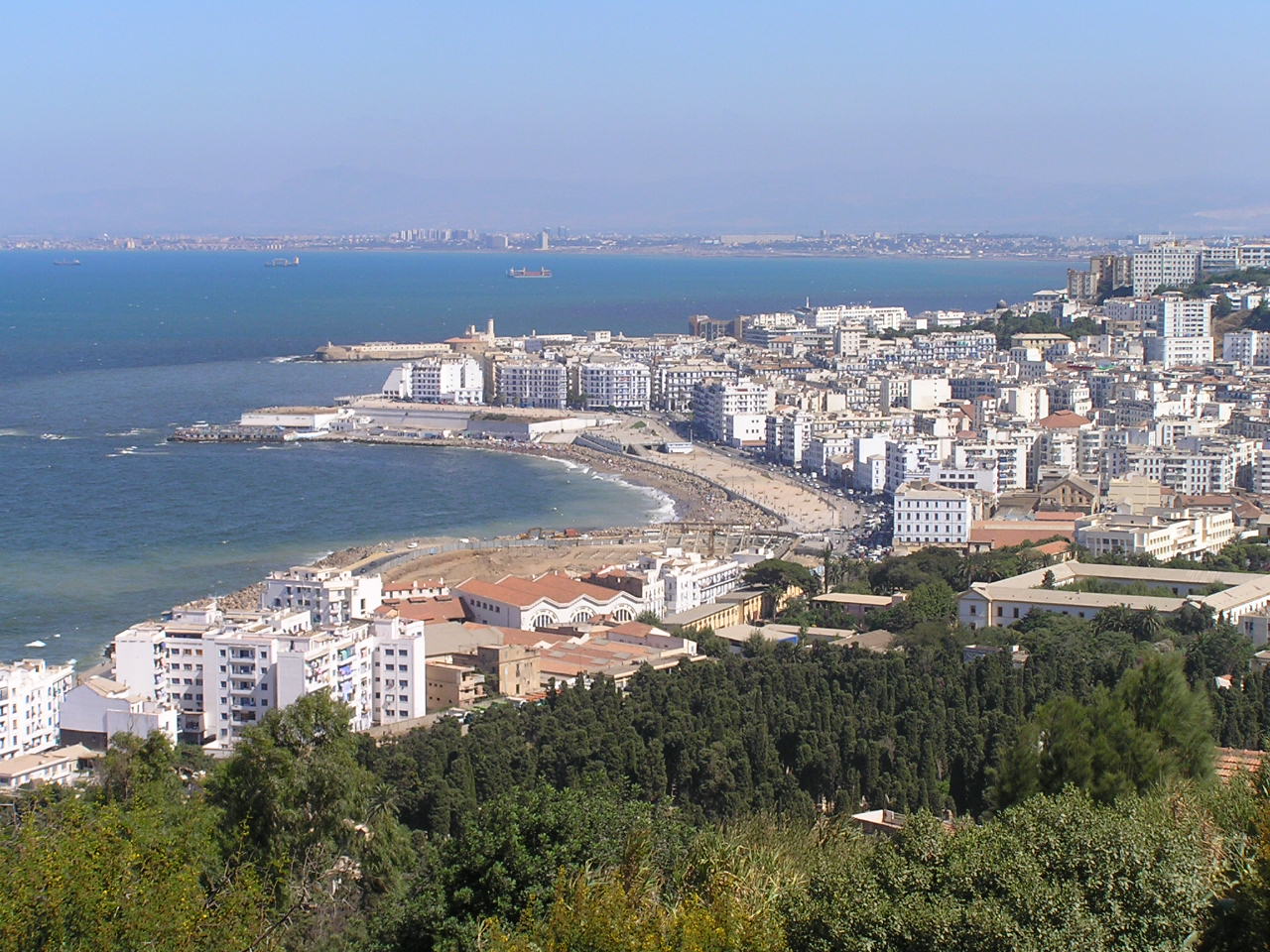 Algiers_coast.jpg