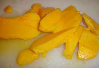 mangos_sliced.jpg