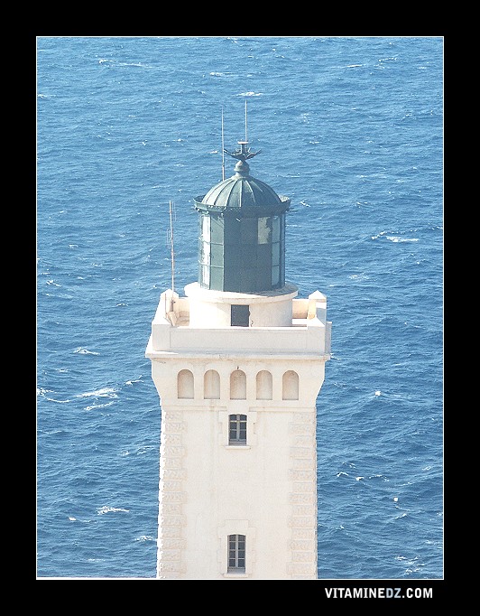 3309-le-phare-du-cap-tenes.jpg