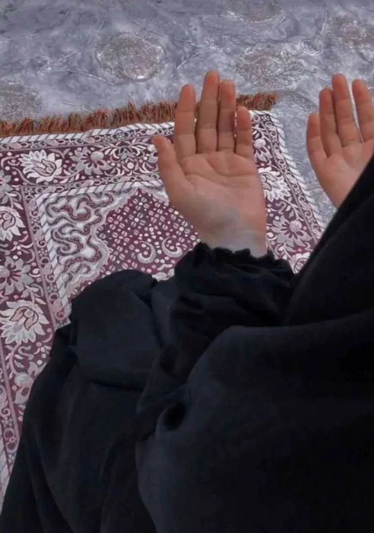 𝙷𝚎 𝚒𝚜 𝚝𝚑𝚎 𝚘𝚗𝚕𝚢 𝚘𝚗𝚎_.. 𝚆𝚑𝚘 𝚞𝚗𝚍𝚎𝚛𝚜𝚝𝚊𝚗𝚍 𝚢𝚘𝚞𝚛 ʜᴇᴀʀᴛ's ᴘᴀɪɴ🥹❤️_🩹.webp