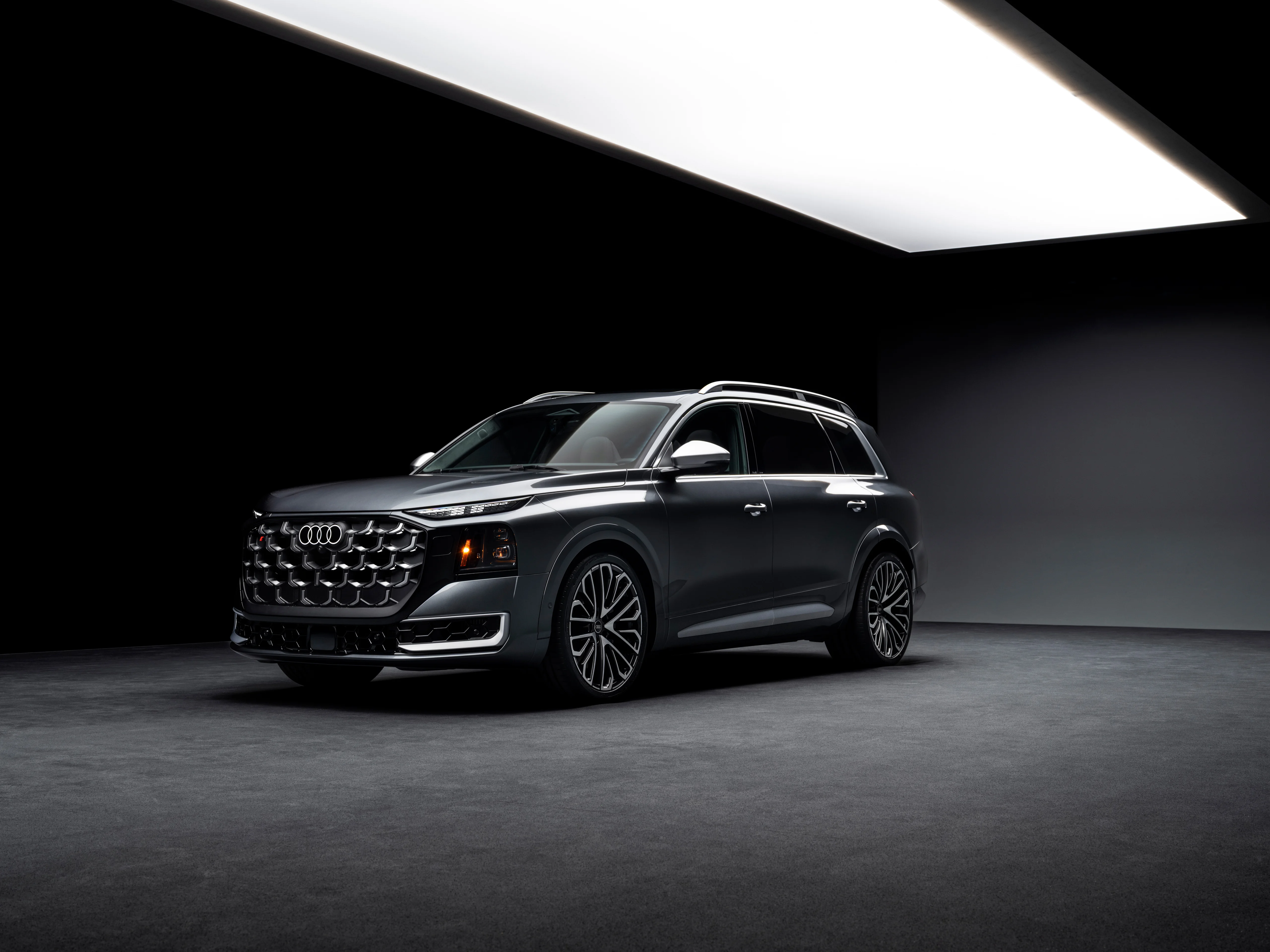 audi-sq9-2027-black-5120x3840-26899.webp
