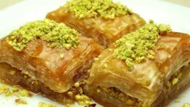 0الجلاش-الحلو-بالمكسرات-711x400.webp