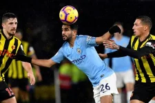 mahrez-9999x9999-c.webp mahrez-9999x9999-c.webp