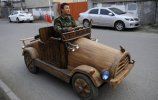 السيارة-الخشبية-1024x650.jpg