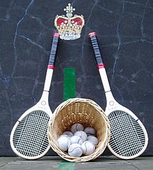 220px-Real-tennis-rackets-balls.jpg