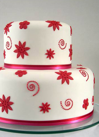rougeweddingcake.jpg