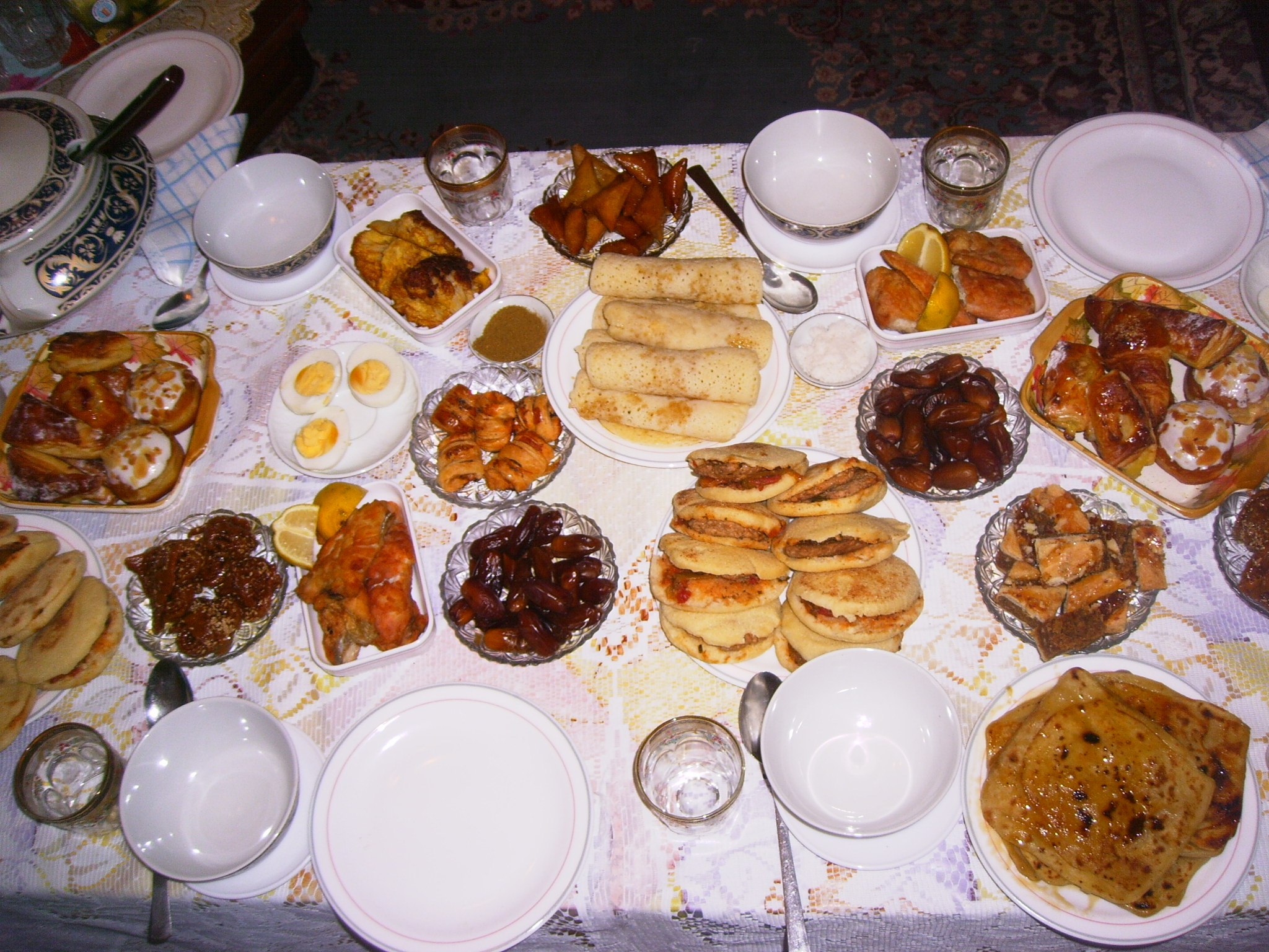 Traditional-ramadan-meal.JPG