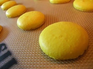 Hasnae.com-Macarons-4-300x224.jpg