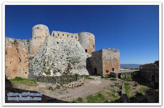 Krak-des-Chevaliers-in-Syria-06.jpg
