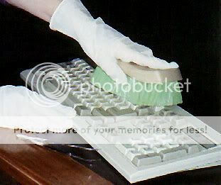 cleaning20keyboard.jpg