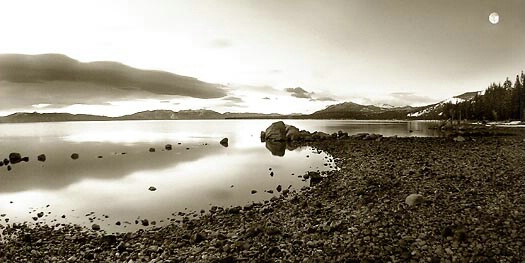 0306130435541south_reflection_moon_bla.jpg