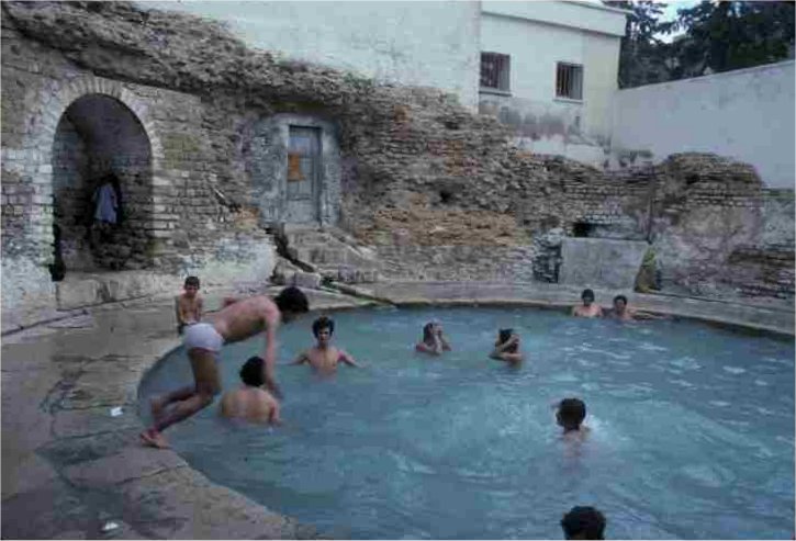 III_61_arn_el_hamman.jpg
