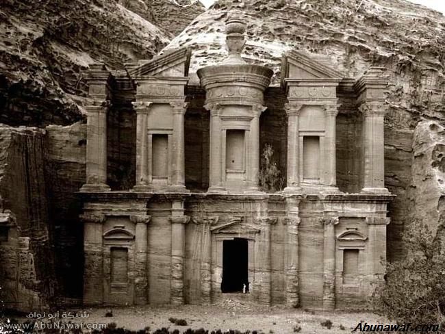 Petra-001.jpg