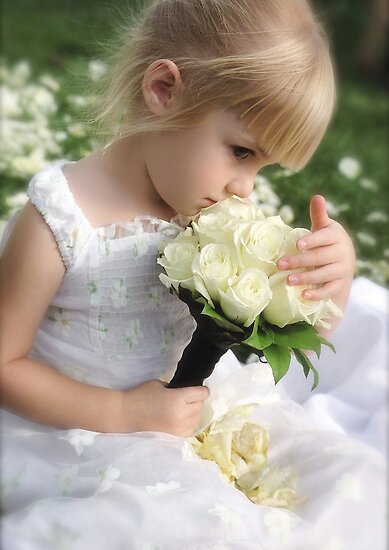 work.915550.30.flat,550x550,075,f.flower-girl.jpg