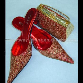 Women_s_Wedding_Shoes_and_Matching_Handbags.jpg