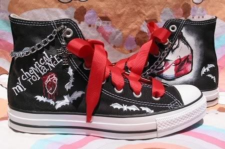 emocommentsmyspaceshoes5.jpg
