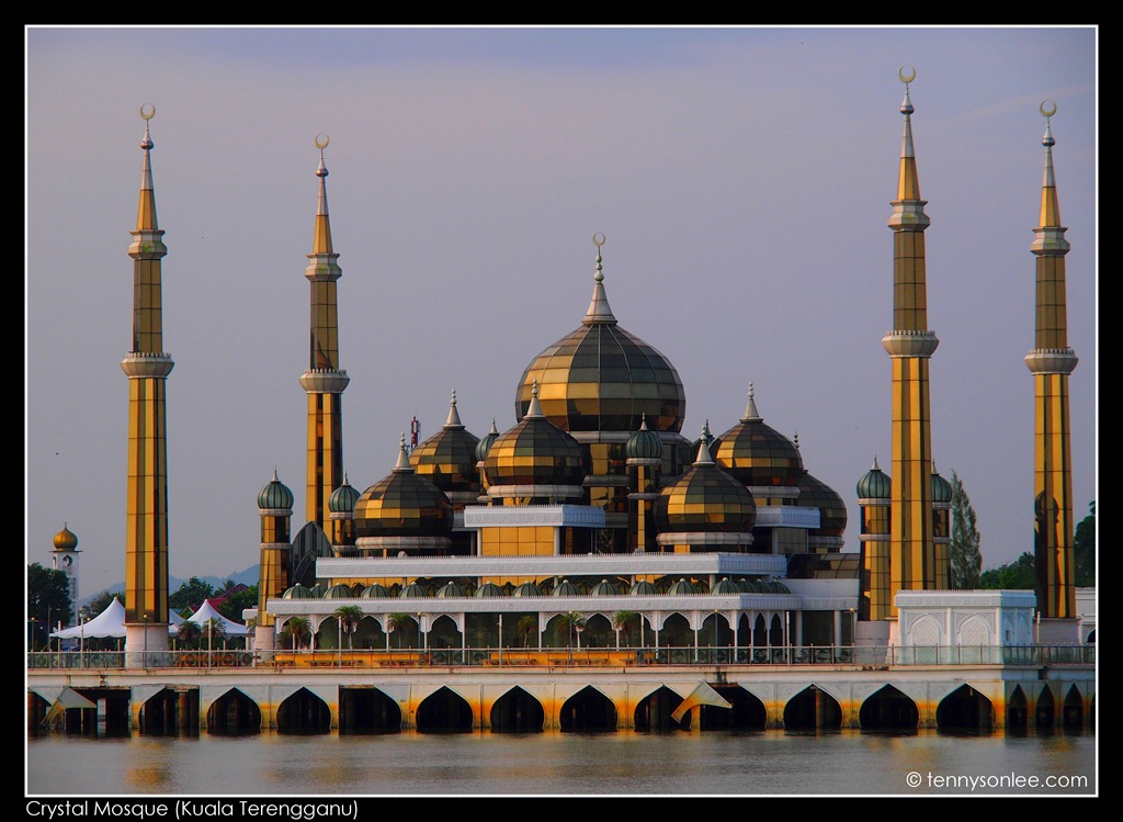 crystal-mosque-2.jpg