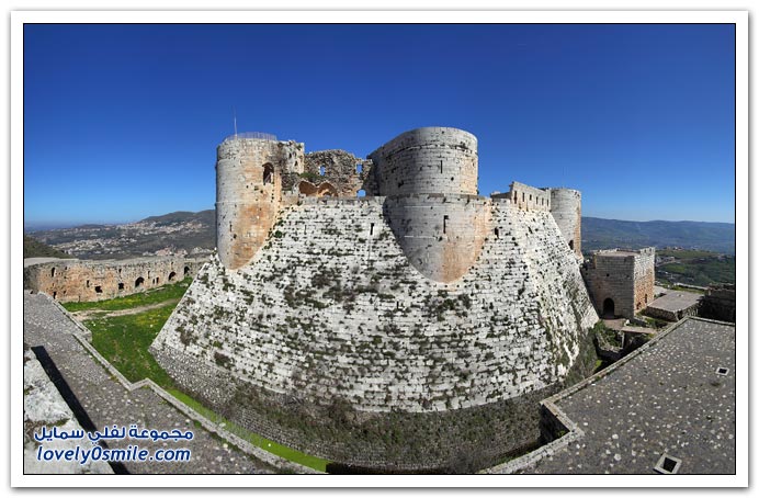 Krak-des-Chevaliers-in-Syria-08.jpg