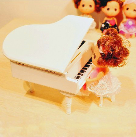 Manual-Piano-Music-Box-Musical-Box.jpg