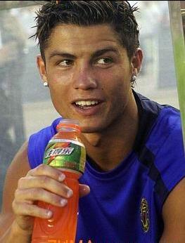 C-Ronaldo-cristiano-ronaldo-706991_263_346.jpg