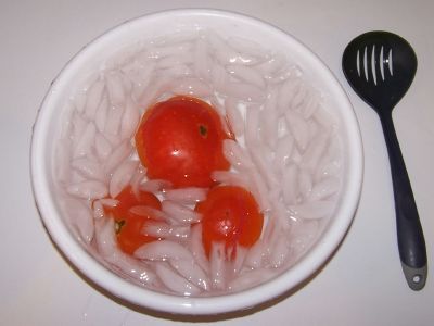 tm%20cooling%20tomatoes.jpg