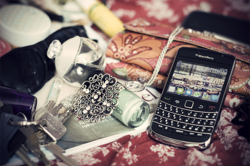 blackberry-fashion-girly-glamour-nice-phone-Favim.com-50210.jpg