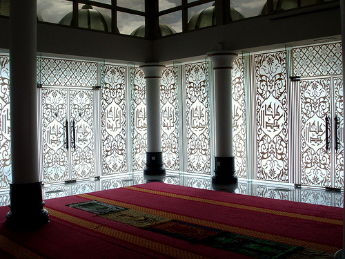 1prayer-hall6c6bd06c7f.jpg