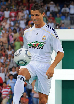 Cristiano+Ronaldo+Real+Madrid+-+CR9+-+2.jpg