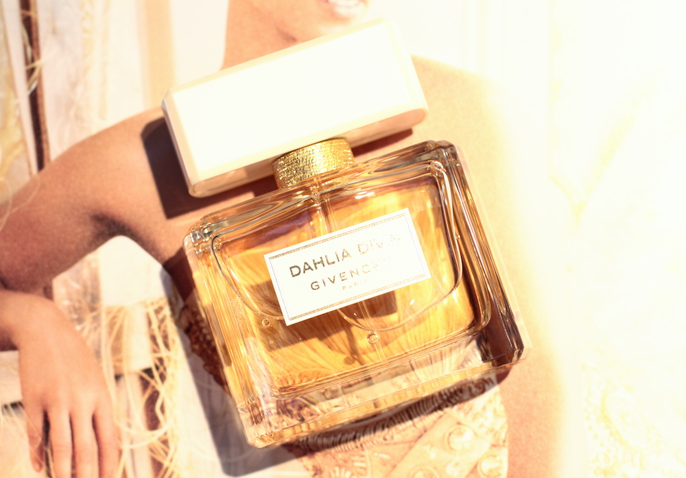 givenchy-dahlia-divin-parfum-femme-avis.jpg