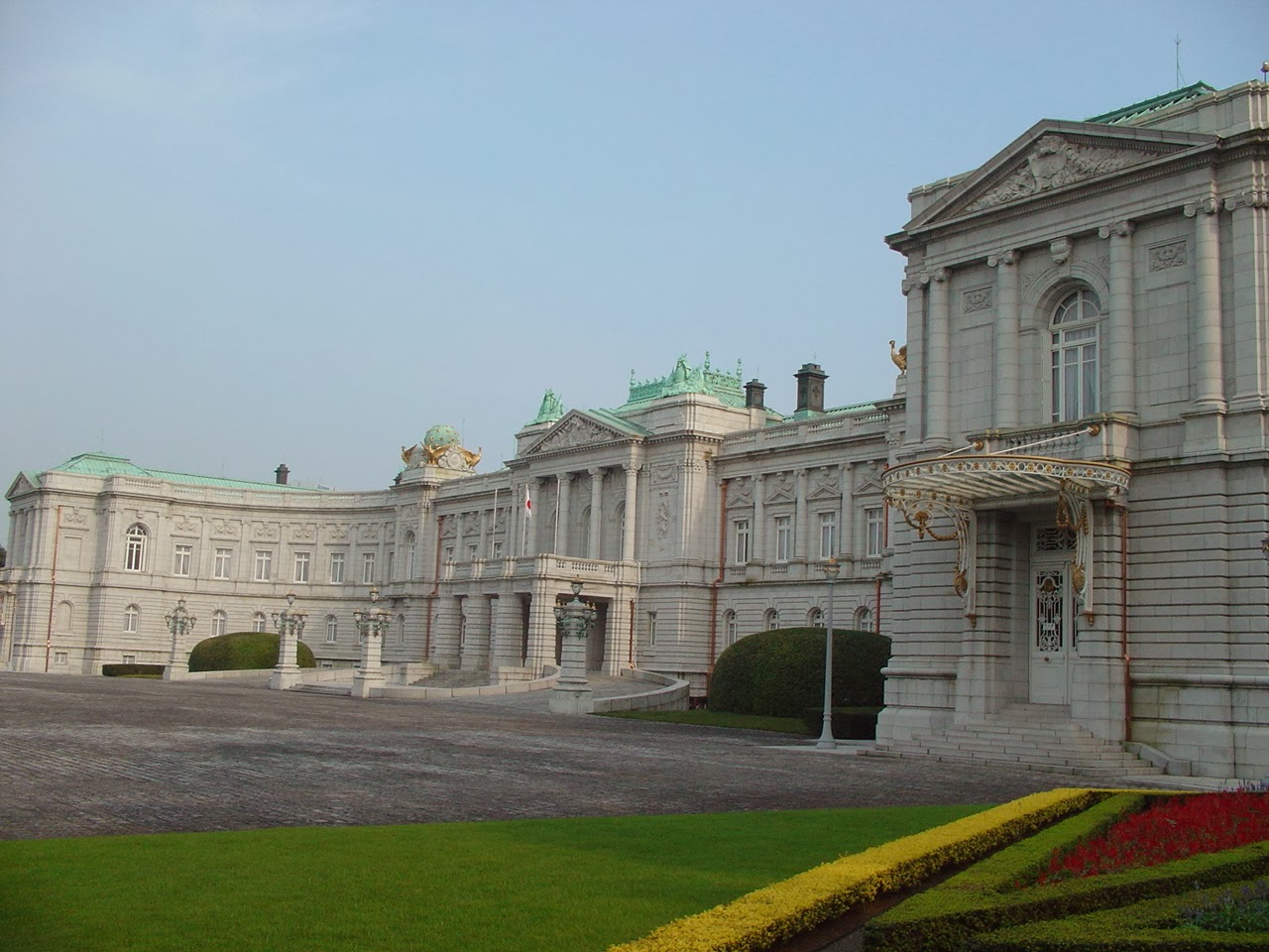 State_Guest-House_Akasaka_Palace.JPG