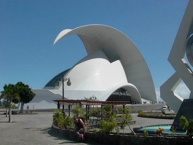 Amazing+Buildings+-+009.jpg