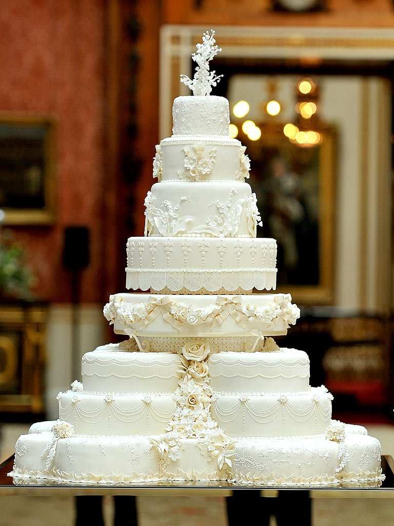 royal-wedding-cake-768.jpg