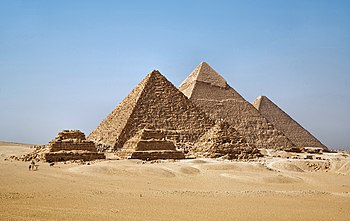 350px-All_Gizah_Pyramids-3.jpg