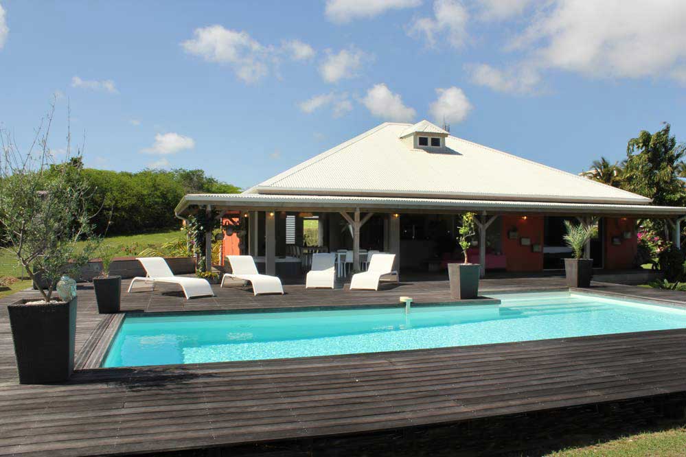 Villa-Prestige-Guadeloupe-Vue-d-ensemble.jpg