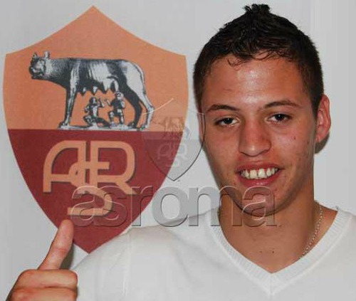 Nico-Lopez-presentazione-asroma.jpg