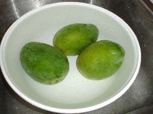 mangoes_wash.jpg