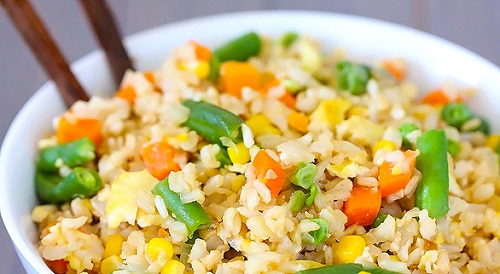 vegetable-fried-rice-586x322.jpg