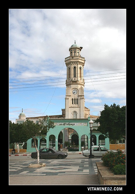 3419-ancienne-eglise-de-relizane-actuellement-mosquee-ennour.jpg