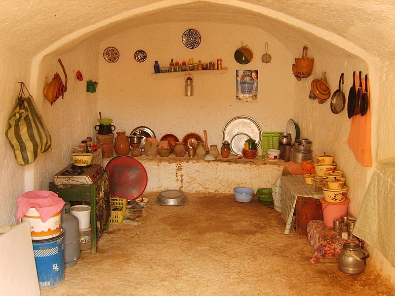 800px-Matmata_Berber_kitchen.jpg